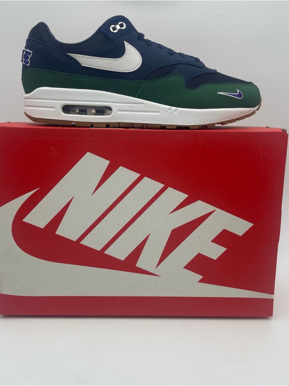 Nike Air Max - Men SZ 10.5-Gorge Green - DV3887-400 - US Women Size 12 VNDS AM1